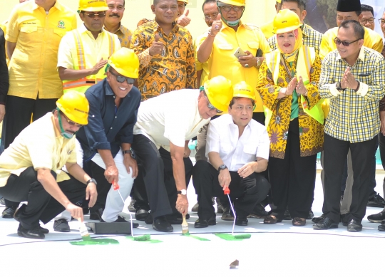 Senyuman Setnov di peresmian pembangunan Gedung Panca Bakti DPP Golkar