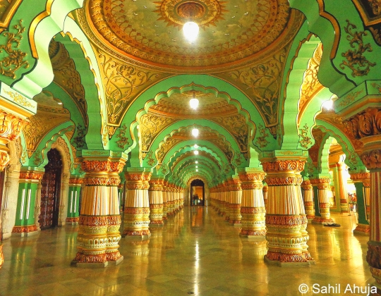 Pesona Amba Vilas, salah satu istana terbesar dan termegah di India