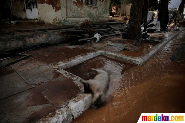 Foto : Banjir bandang sapu Yunani, tujuh orang ditemukan 