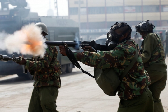 Mencekam, bentrokan antar massa dan polisi pecah saat sambut oposisi Kenya