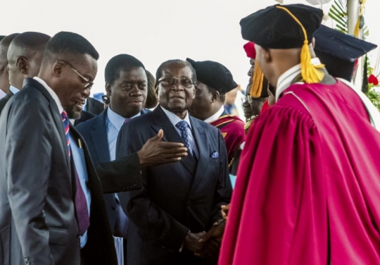 Presiden Zimbabwe akhirnya muncul di tengah isu kudeta