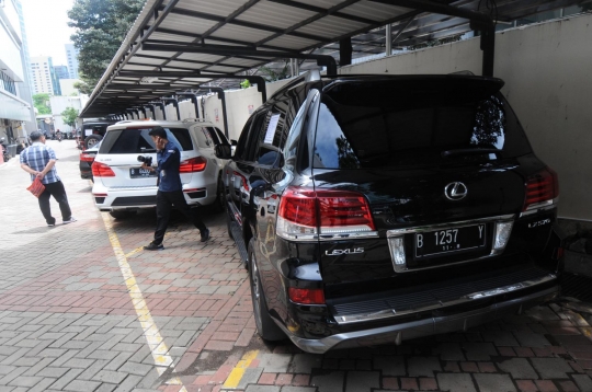 24 November, kendaraan mewah milik terpidana korupsi ini dilelang KPK