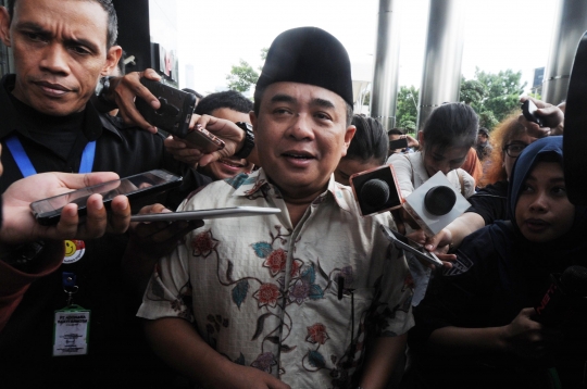 Ekspresi mantan Ketua DPR Ade Komarudin usai diperiksa KPK