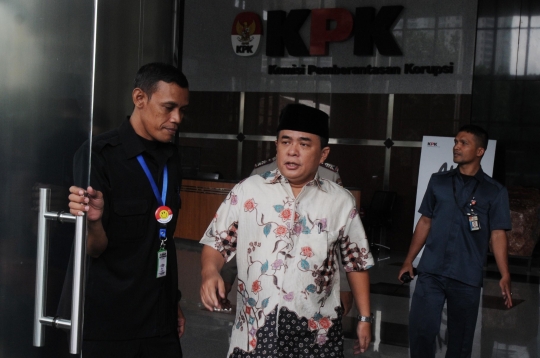 Ekspresi mantan Ketua DPR Ade Komarudin usai diperiksa KPK