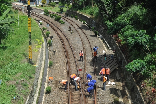 Pembangunan rel ganda Bogor-Sukabumi ditargetkan selesai 2019