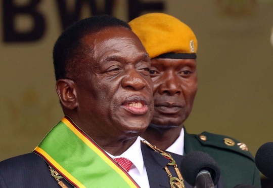 Semringah Emmerson Mnangagwa jadi presiden baru Zimbabwe