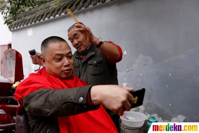 jasa tukang cukur tahun Ekstrem, : jasa layani cukur tukang Foto 62 ini
