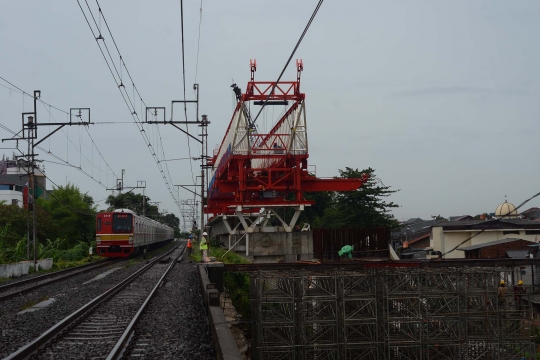 Memantau progres pembangunan double track Manggarai-Jatinegara