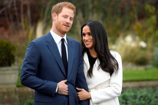 Wajah bahagia Pangeran Harry dan Meghan Markle saat umumkan pertunangan