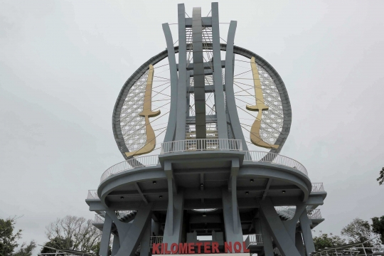 Kemegahan Tugu Nol Kilometer yang menjadi tujuan favorit wisatawan
