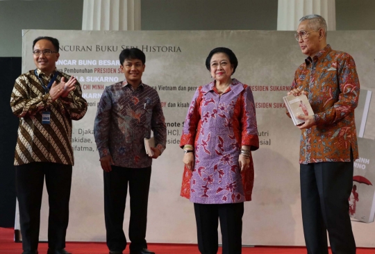 Megawati hadiri peluncuran buku Seri Historia