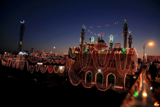 Gemerlap malam di Pakistan sambut perayaan Maulid Nabi