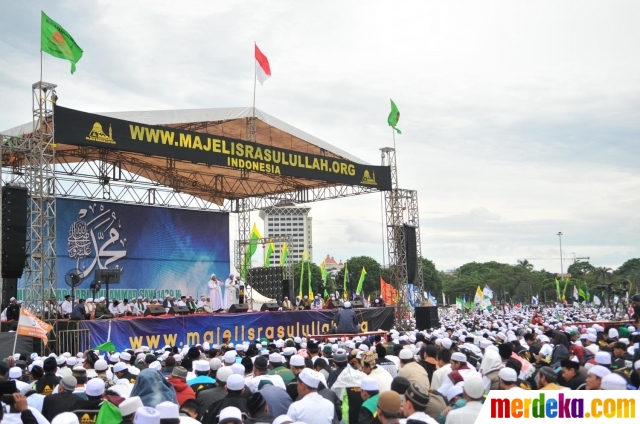 Foto : Ribuan jemaah hadiri Maulid Nabi Muhammad SAW di 