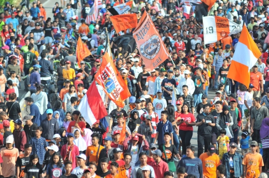 Pawai The Jakmania meriahkan Car Free Day di Bundaran HI