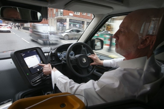 TX eCity, taksi bertenaga listrik pertama di Inggris