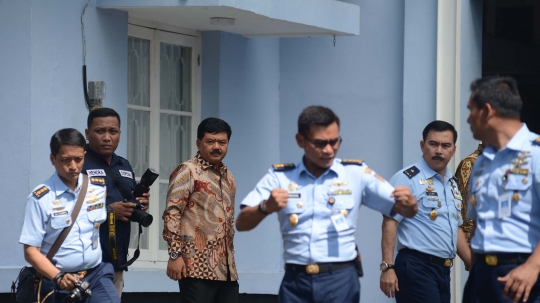 Keakraban Marsekal Hadi saat undang Komisi I DPR sarapan bersama