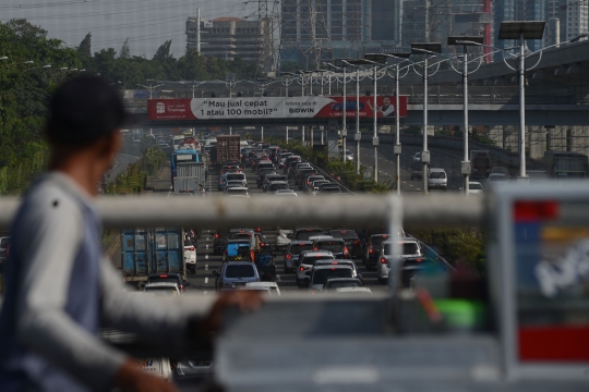 Mulai hari ini, tarif tol dalam kota Jakarta naik Rp 500 sampai Rp 1.500