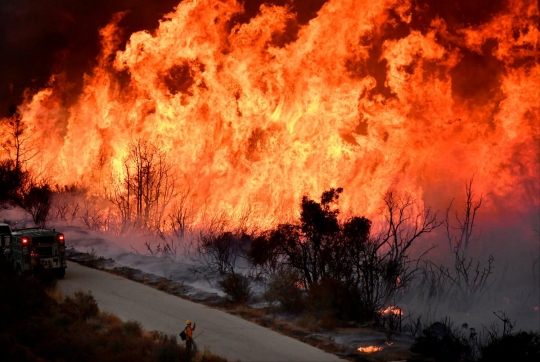 Saat kemarahan alam tak terbendung melahap isi lahan California