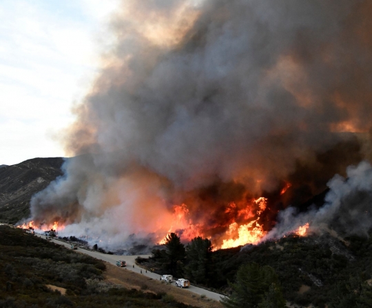 Saat kemarahan alam tak terbendung melahap isi lahan California