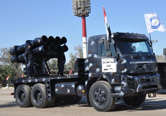 Sangarnya Irak pamer alutsista canggih dalam parade militer di Zona Hijau