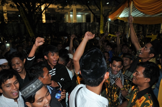 Organisasi sayap Golkar geruduk gedung rapat pleno tuntut Munaslub segera digelar