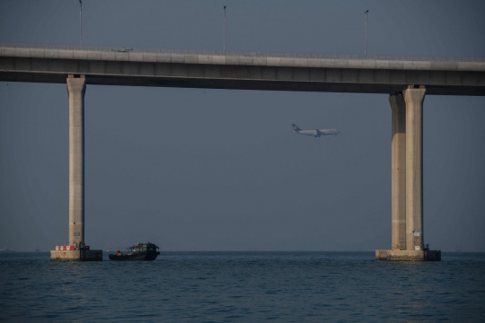 Melihat proyek jembatan laut terpanjang dunia di Hong Kong