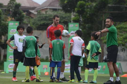 Antusiasme anak-anak SD Jakarta ikuti Milo Football Clinic Day