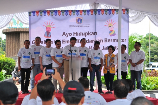 Anies Baswedan buka uji emisi gratis di Bundaran Ondel-Ondel