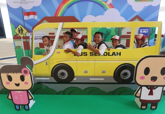 Antusiasme murid SD ikut sosialisasi tertib berlalu lintas