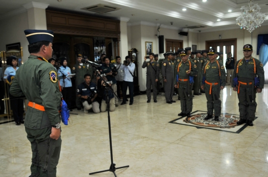 Panglima TNI sematkan Brevet Wings kepada Kapolri, Kasad, dan Kasal