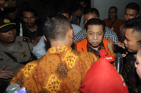 Ekspresi Setya Novanto usai jalani sidang kedua