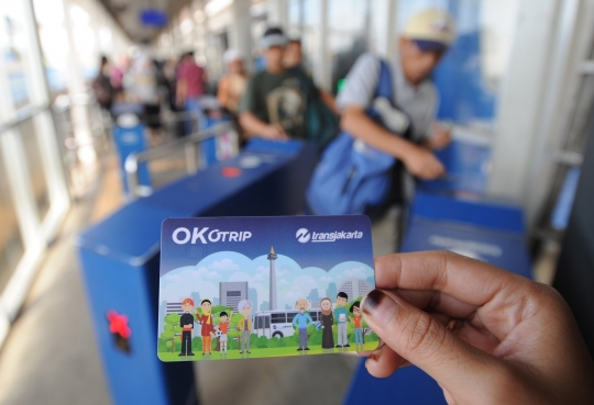 Mulai hari ini, Transjakarta uji coba kartu OK Otrip