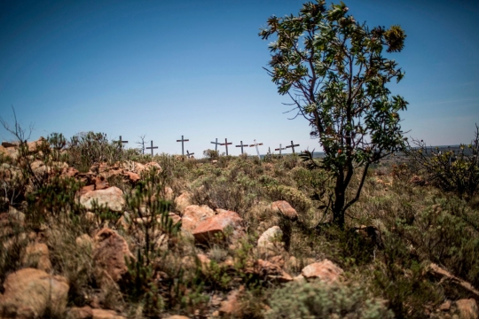 Marak teror pembunuhan, petani kulit putih Afrika Selatan dilatih menembak