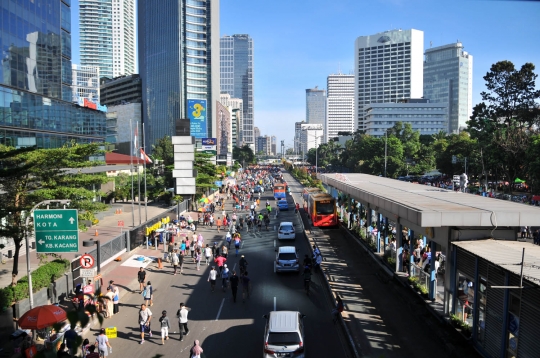 CFD ditiadakan, ribuan warga tetap serbu kawasan Bundaran HI