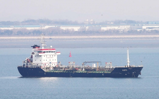 Ini kapal tanker yang nekat kirim pasokan minyak ke Korea Utara