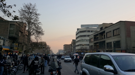 Aksi unjuk rasa antipemerintah di Iran memanas