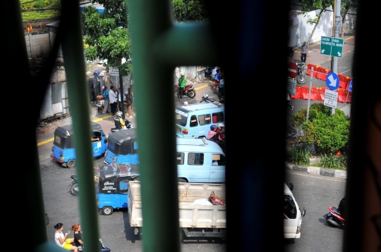 Memantau penataan PKL Tanah Abang yang tuai pro dan kontra