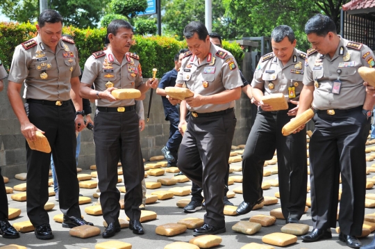 Ini penampakan 1,3 ton ganja asal Aceh