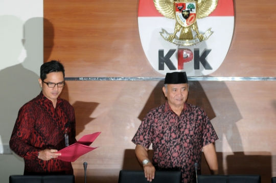 KPK pamerkan gepokan uang suap Bupati Hulu Sungai Tengah
