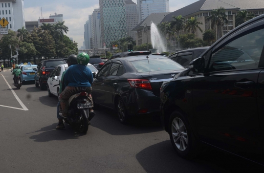 Usai putusan MA, pemotor satu per satu mulai lintasi Thamrin