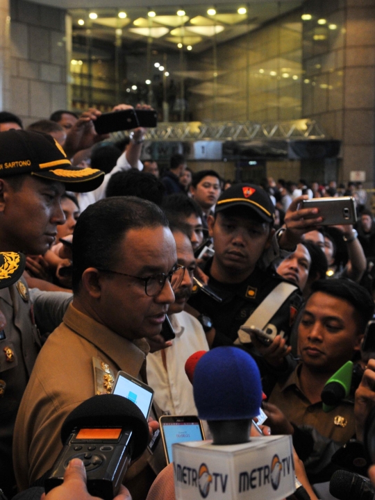 Anies Baswedan tinjau Gedung BEI pascainsiden selasar ambruk