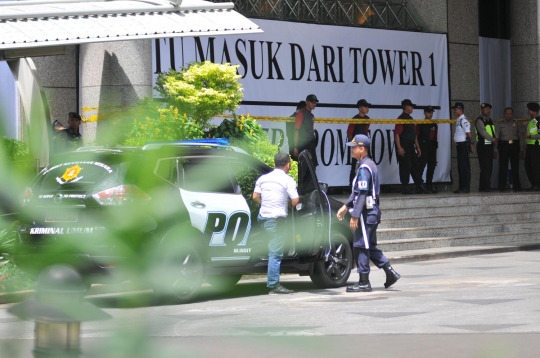 Penjagaan ketat olah TKP ambruknya mezanin Gedung BEI