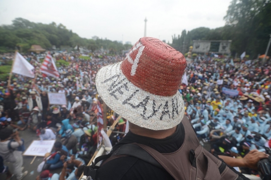 Aksi ribuan nelayan Cantrang geruduk Istana