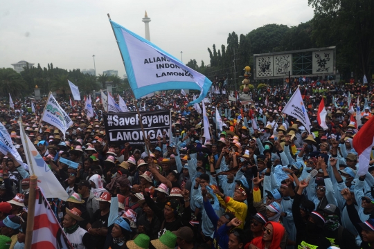 Aksi ribuan nelayan Cantrang geruduk Istana