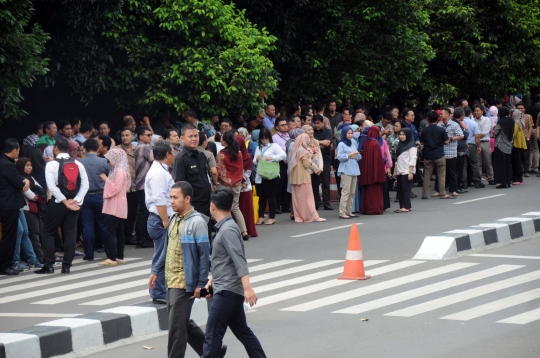 Gempa bikin panik ratusan karyawan di Gedung KPK