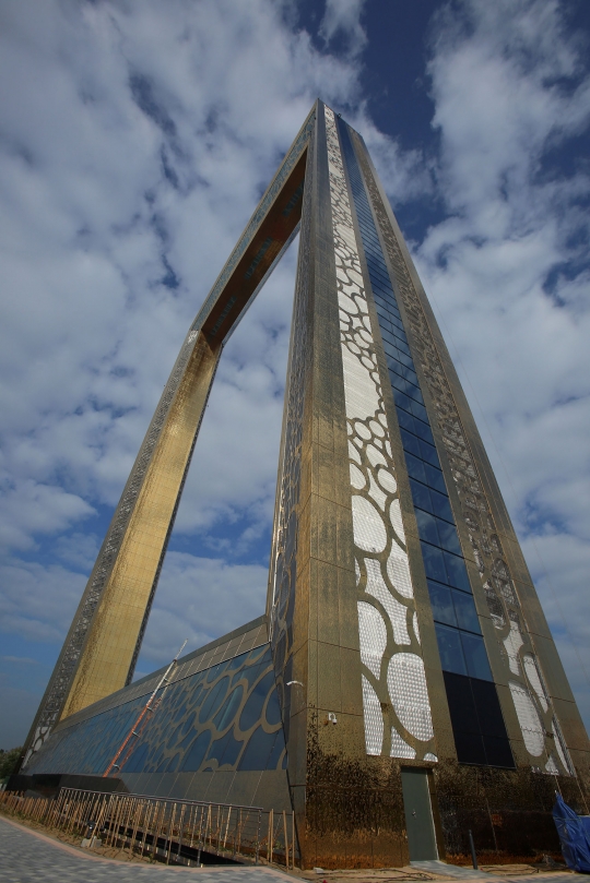 Megahnya Dubai Frame, gedung pencakar langit berbentuk bingkai foto
