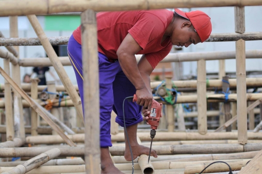 Mahalnya harga rumah paksa warga Marunda tinggal di bangunan semipermanen