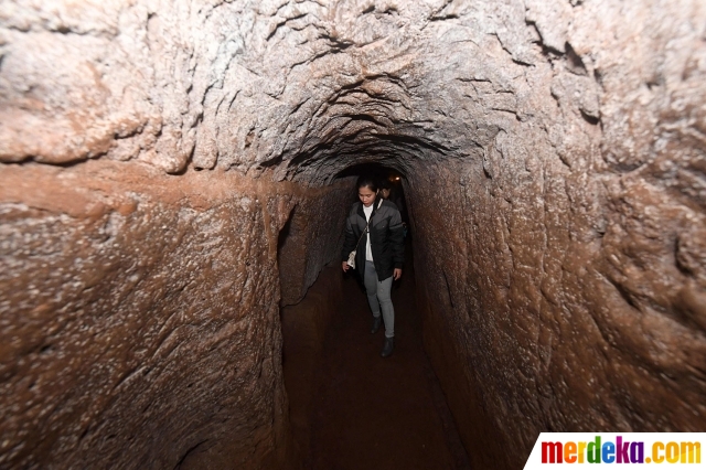 Foto : Menyusuri gelapnya terowongan perang Vietnam 