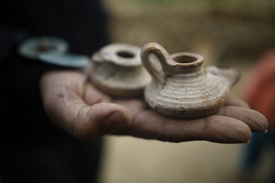 Pemuda Palestina temukan makam kuno yang diyakini dari abad ke-4 Masehi