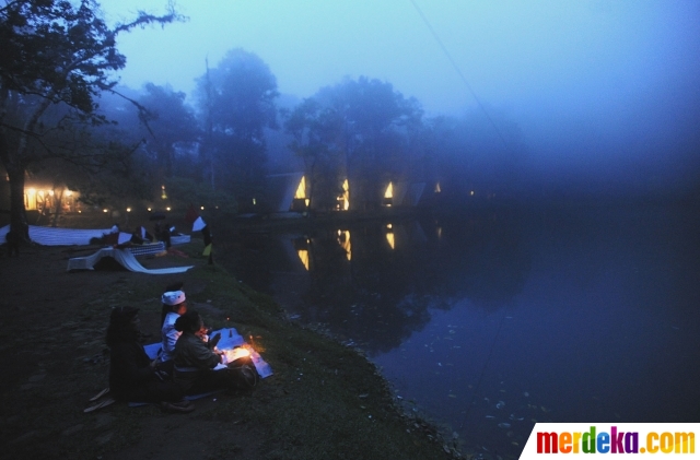 Foto : Melihat ritual Mapag Uga Tujuh Gunung di Telaga 